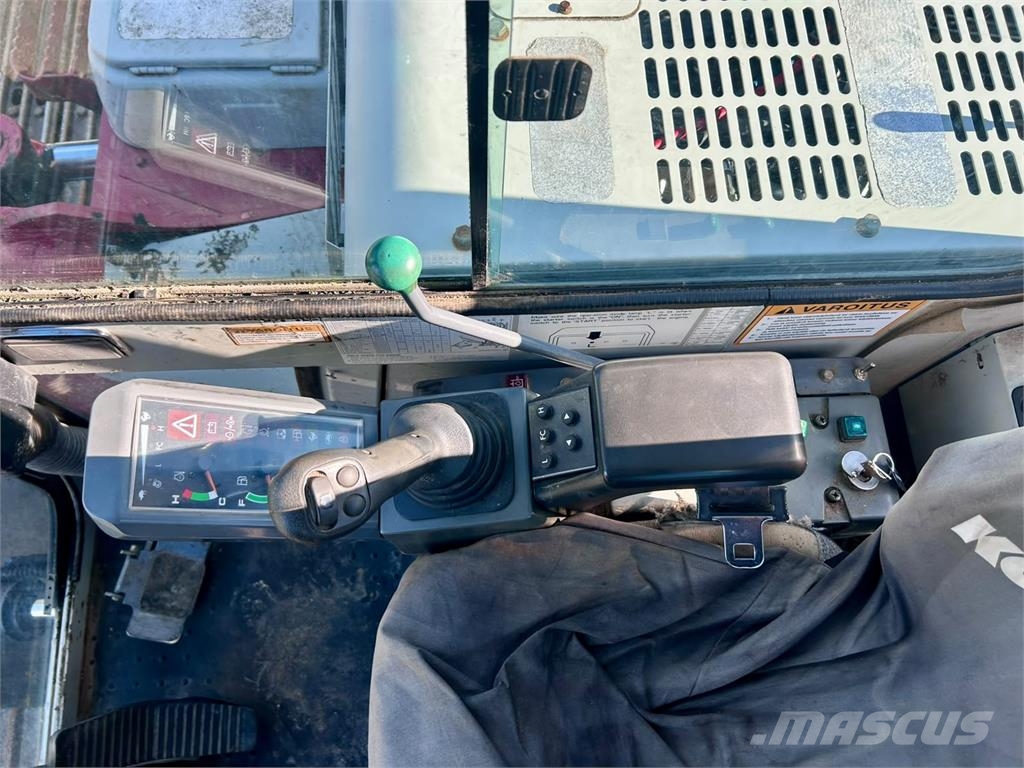 Takeuchi TB175 PYÖRITTÄJÄLLÄ Mini pelle 7t-12t