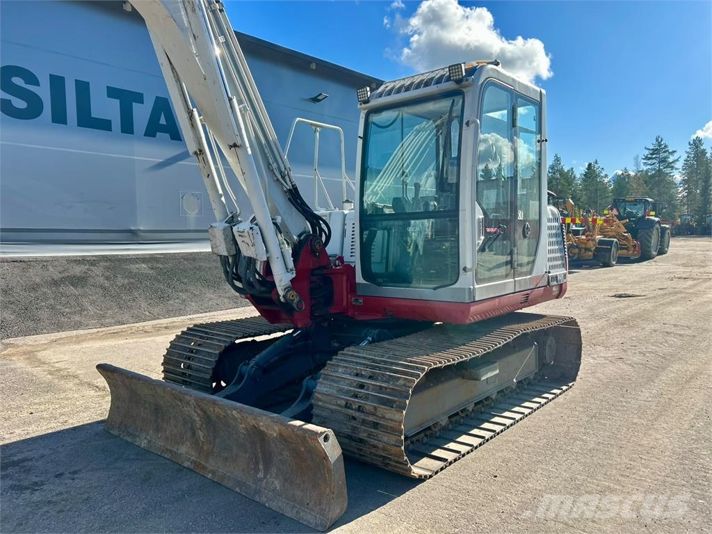 Takeuchi TB175 PYÖRITTÄJÄLLÄ Mini pelle 7t-12t