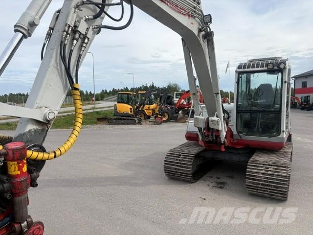 Takeuchi TB175 PYÖRITTÄJÄLLÄ Midigravere 7 - 12t