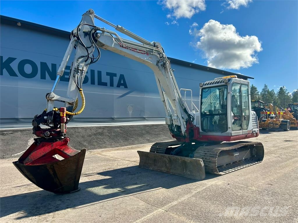 Takeuchi TB175 PYÖRITTÄJÄLLÄ Mini pelle 7t-12t