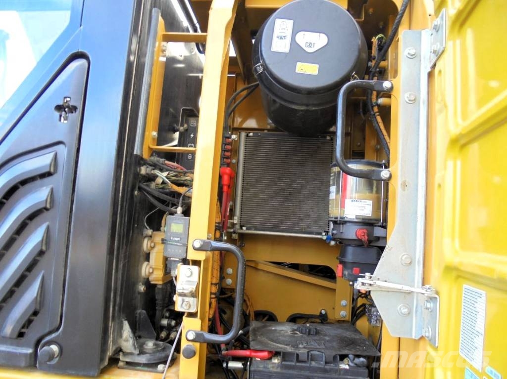 CAT 326 F LN 履带挖掘机