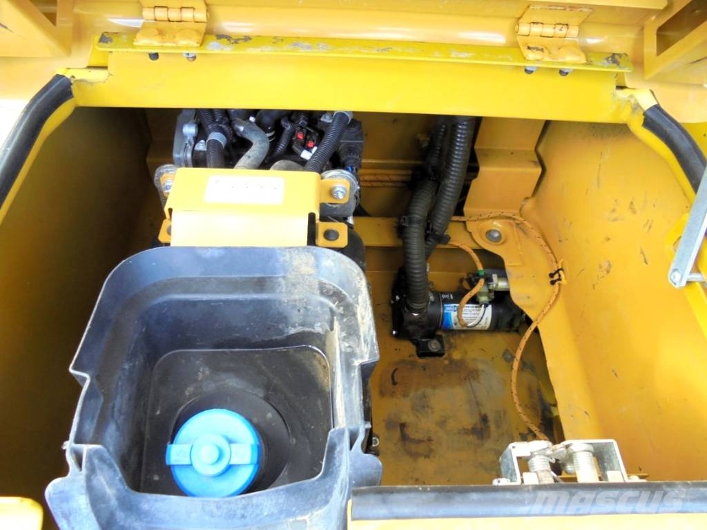 CAT 326 F LN 履带挖掘机