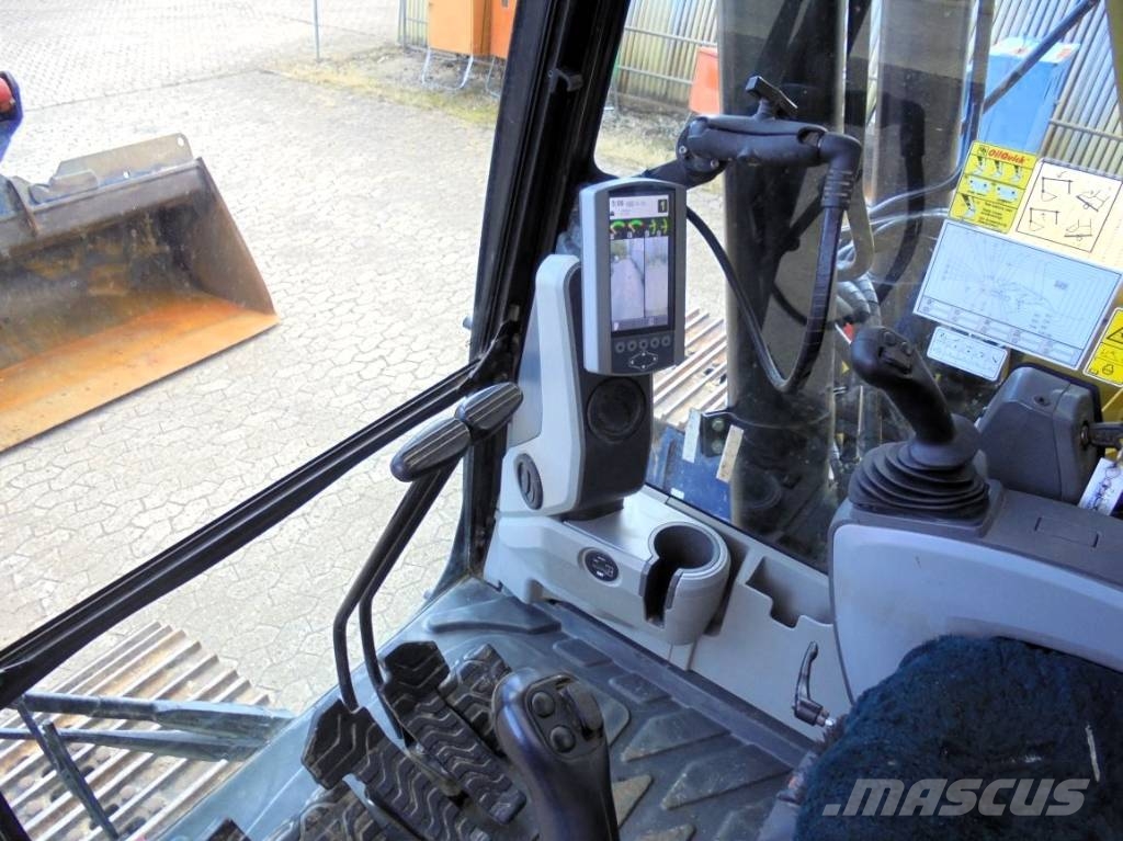 CAT 326 F LN 履带挖掘机