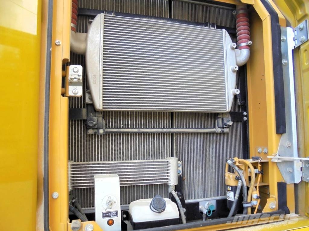 CAT 326 F LN 履带挖掘机