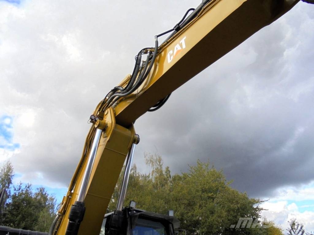 CAT 326 F LN 履带挖掘机
