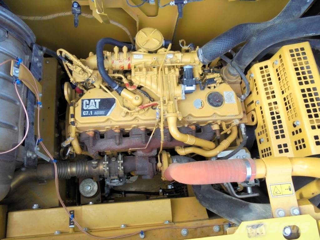 CAT 326 F LN 履带挖掘机