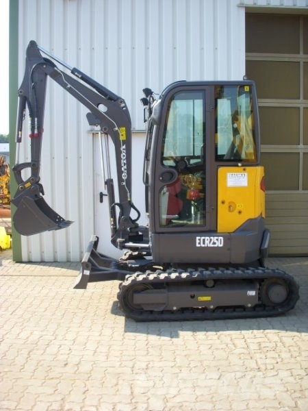 Volvo ECR 25 D MIETE / RENTAL Minibagger < 7t