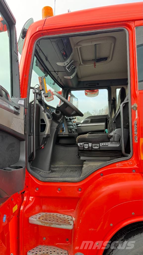 MAN TGS 26.360 6X2-4 LL Plogbil Liftdumper biler