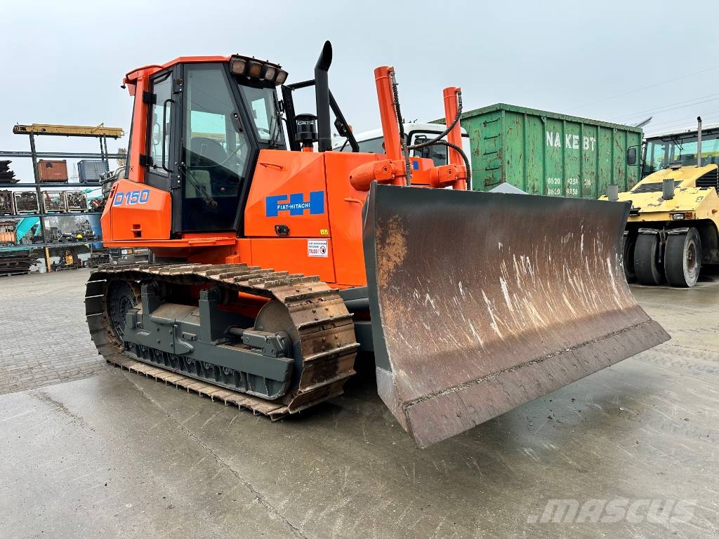 Fiat-Hitachi D 150 lánctalpas dózerek