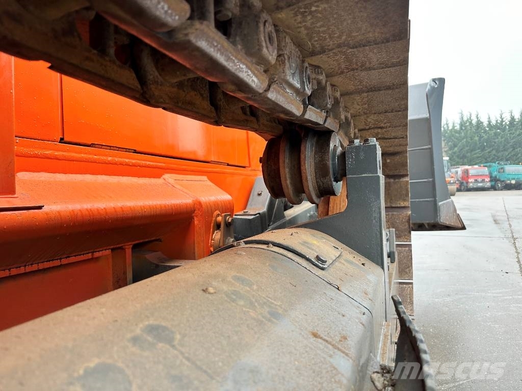 Fiat-Hitachi D 150 lánctalpas dózerek