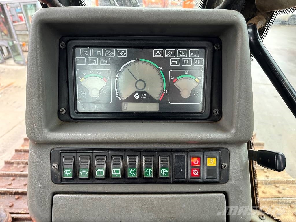Fiat-Hitachi D 150 lánctalpas dózerek