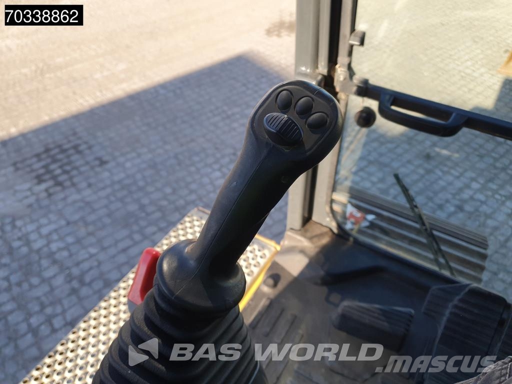 Komatsu HB365 LC-3 HB365LC-3 Escavatori cingolati