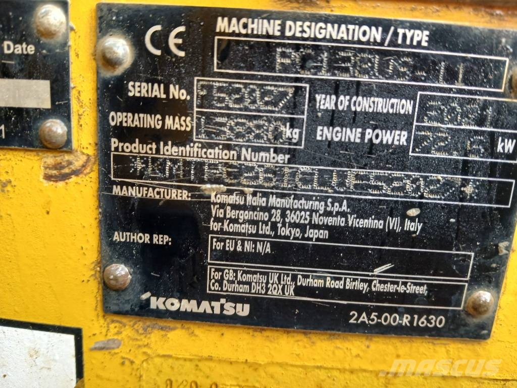 Komatsu PC 138 US-11 Excavadoras de cadenas