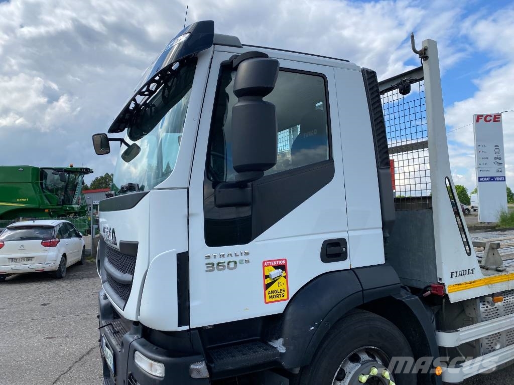 Iveco STRALIS 360 e6 A Réparer Νταλίκες μεταφοράς οχημάτων