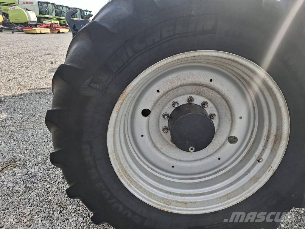 Deutz Agrotron 260 Traktory