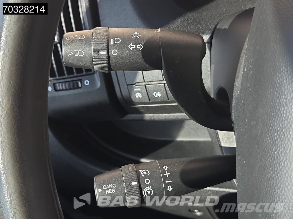 Peugeot Boxer 140pk L2H2 - Aire Acondicionado - Control de Furgonetas cerradas