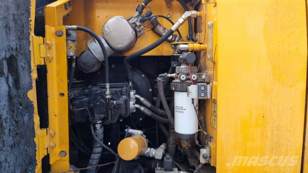 JCB JS 145 LC Rupsgraafmachines