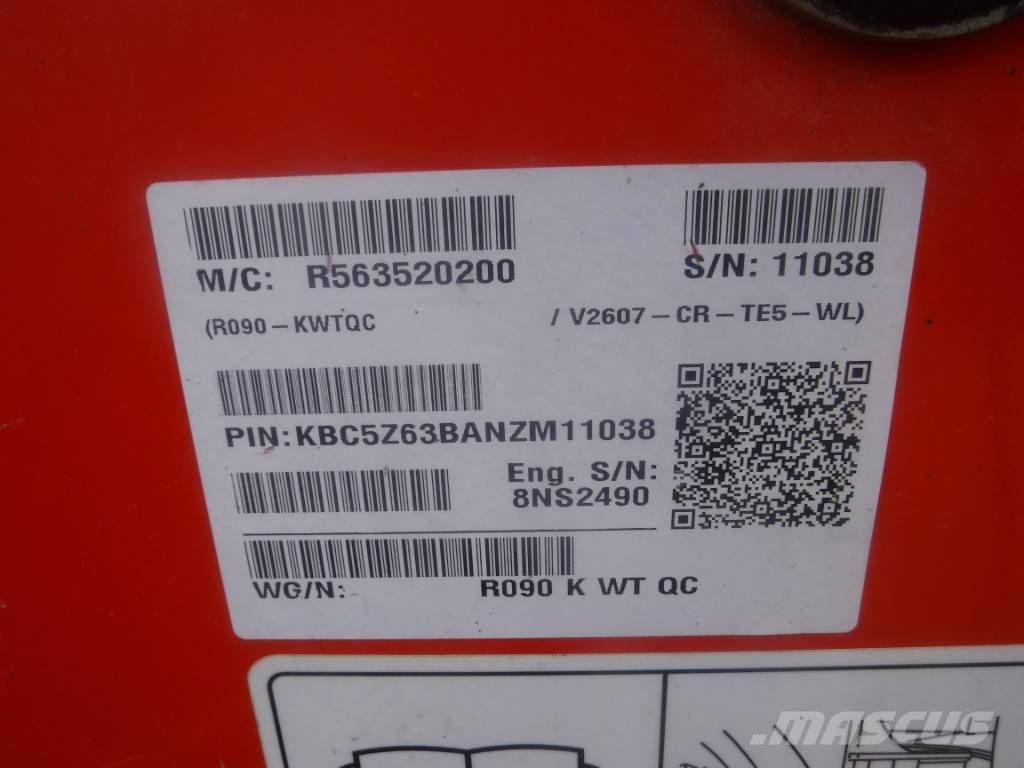 Kubota R 090 Фронтальні навантажувачі