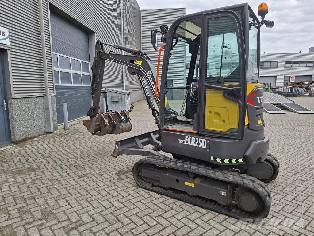 Volvo ECR 25 Mini bagri <7t