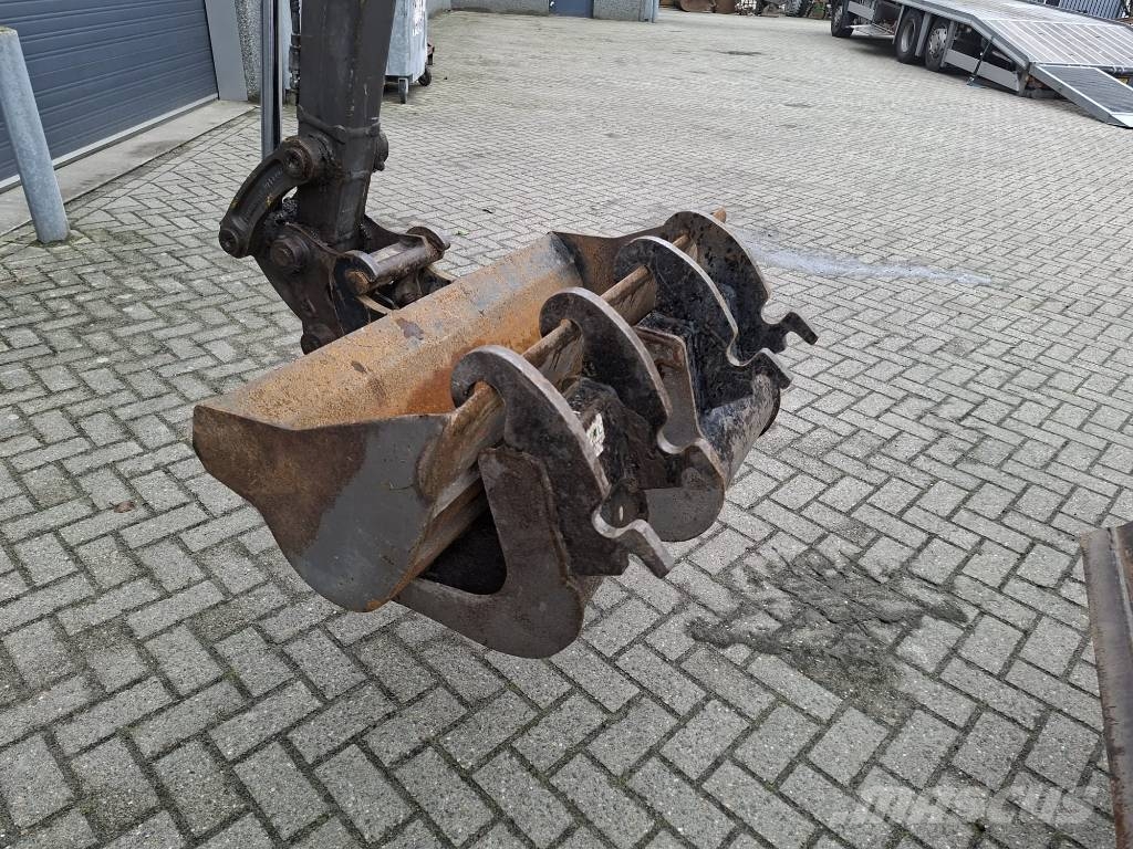 Volvo ECR 25 Mini bagri <7t