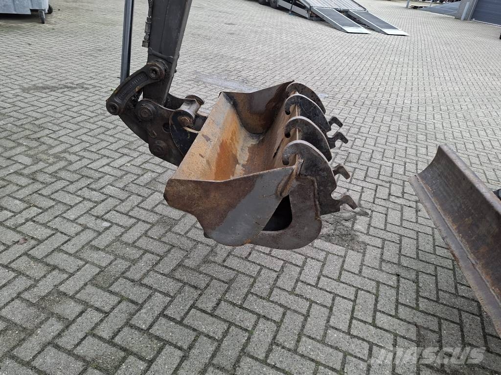 Volvo ECR 25 Mini bagri <7t