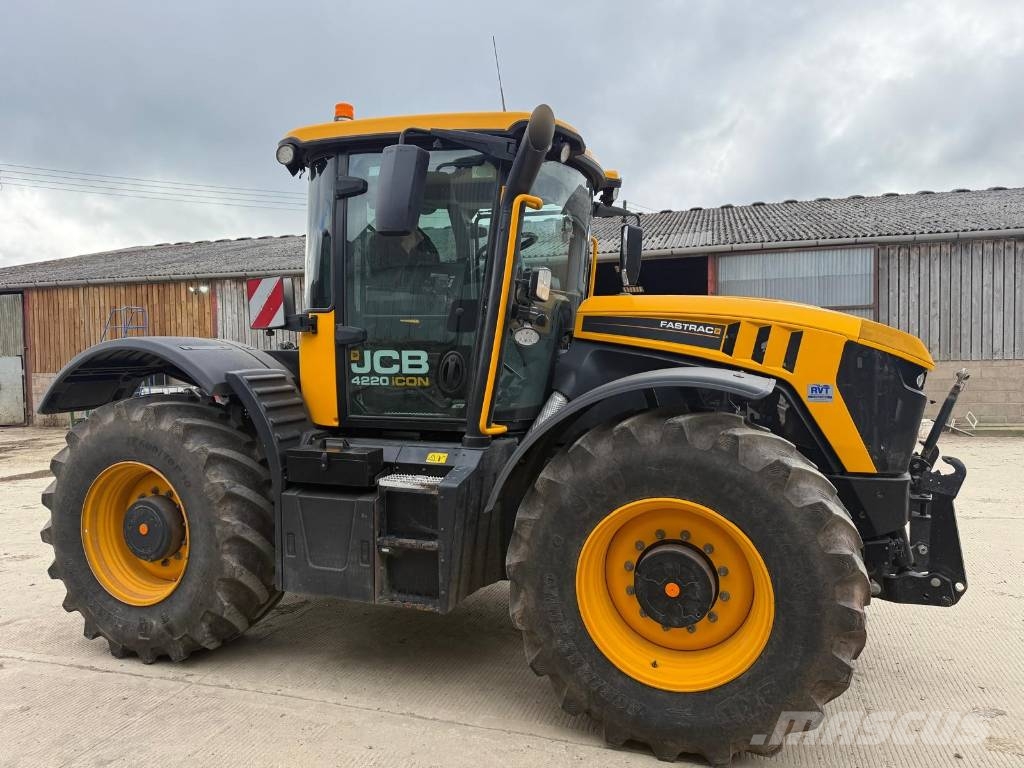 JCB 4220 FASTRAC Traktorer