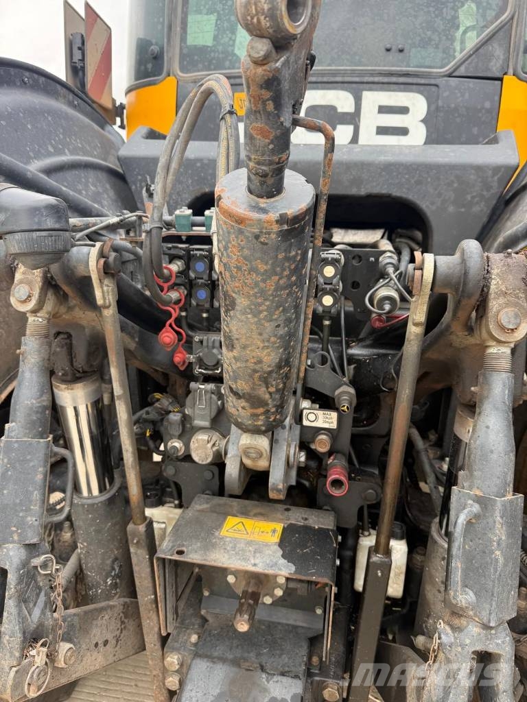 JCB 4220 FASTRAC Traktorer