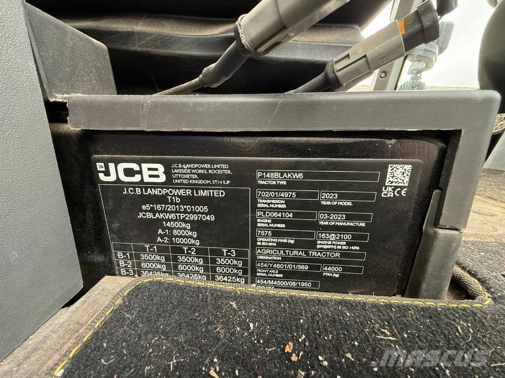JCB 4220 FASTRAC Traktorer