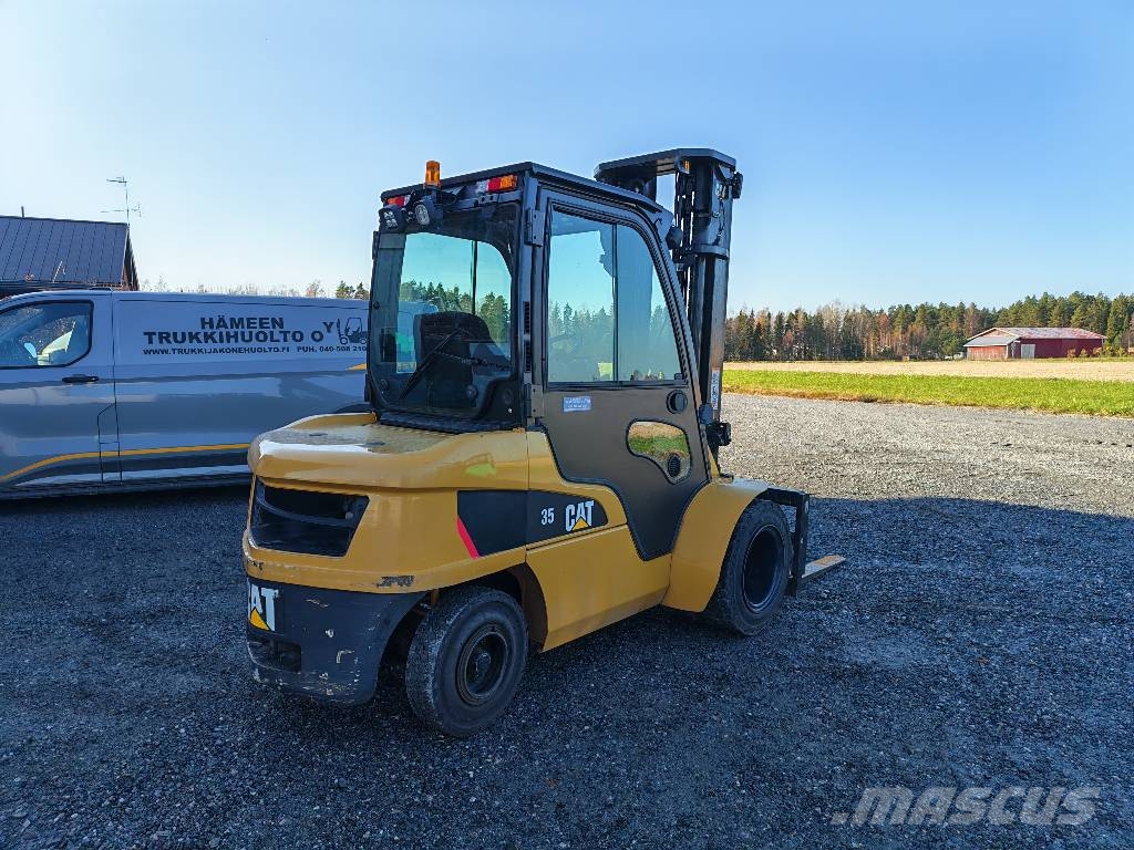 CAT DP35NT شاحنات الديزل
