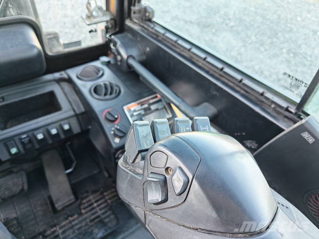 CAT DP35NT شاحنات الديزل
