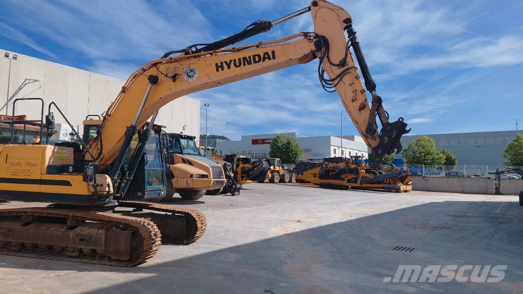 Hyundai HX 220 L Excavadoras sobre orugas
