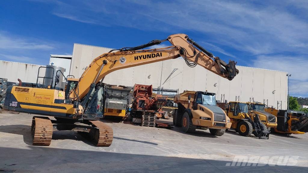 Hyundai HX 220 L Excavadoras sobre orugas