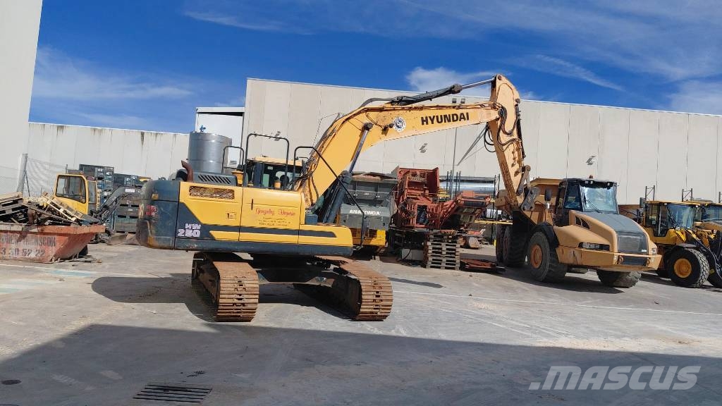 Hyundai HX 220 L Excavadoras sobre orugas