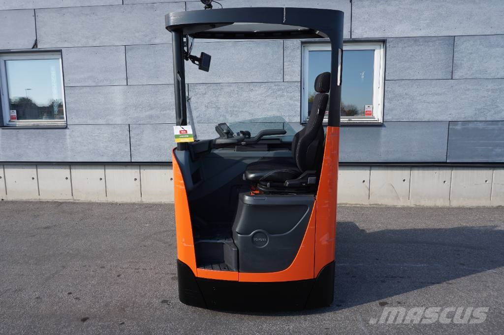Toyota RRE180H Viličarji s pomičnim teleskopom