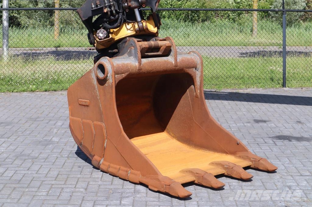 Volvo EC220EL | EC 220 EL | TILT ROTATOR | BUCKET 履带挖掘机
