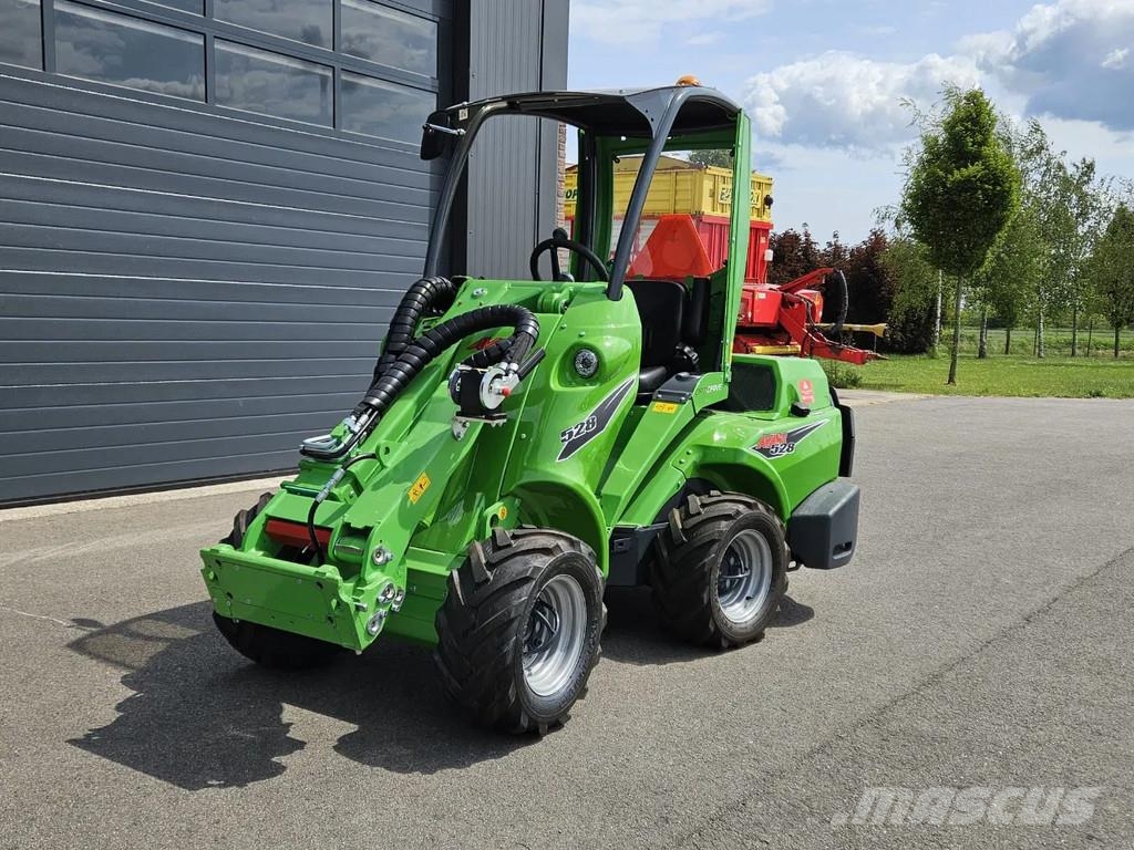 Avant 528 Rental mini-shovel Mini loaders