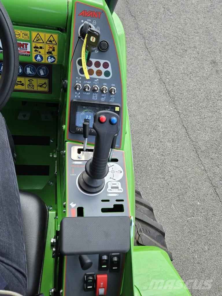 Avant 528 Rental mini-shovel Mini loaders