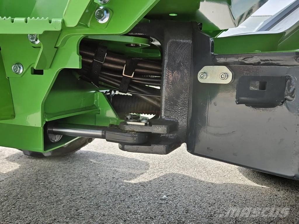 Avant 528 Rental mini-shovel Mini loaders