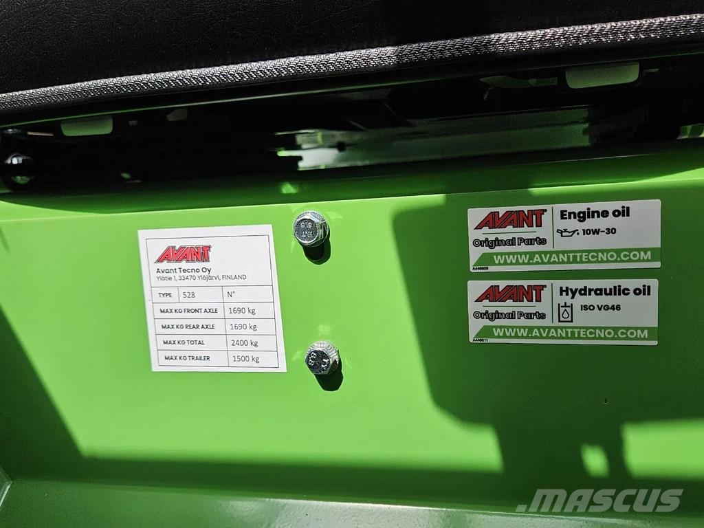 Avant 528 Rental mini-shovel Mini loaders