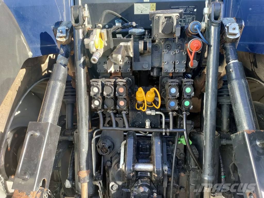 New Holland T 7.315 AC Traktoren