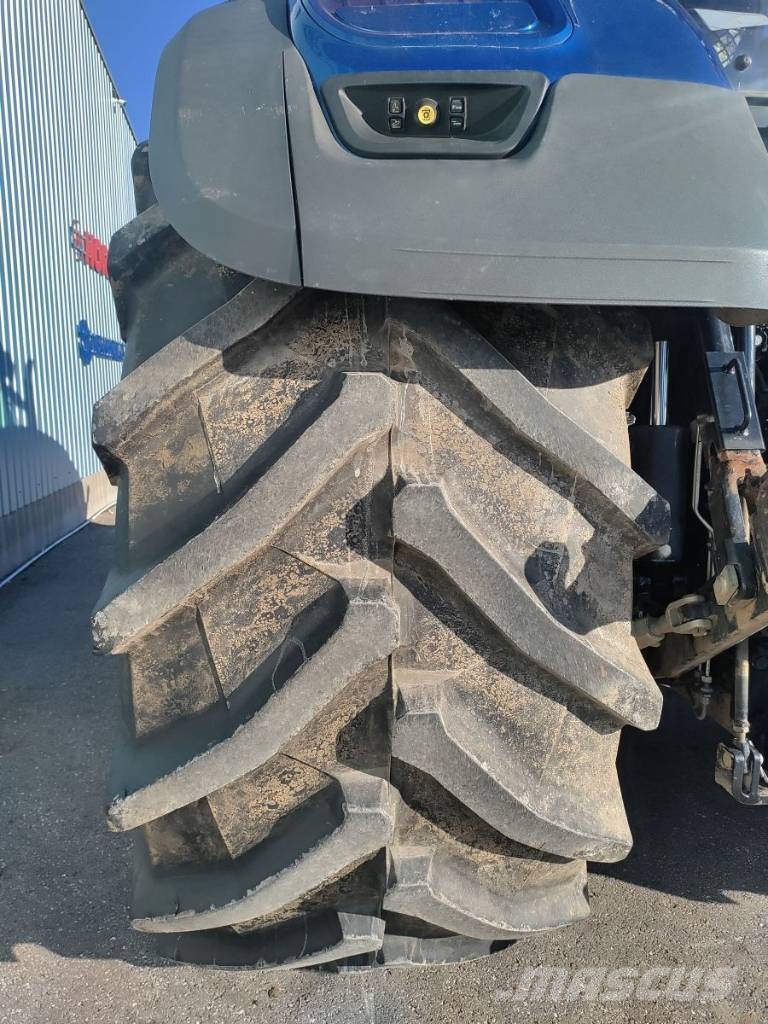 New Holland T 7.315 AC Traktoren
