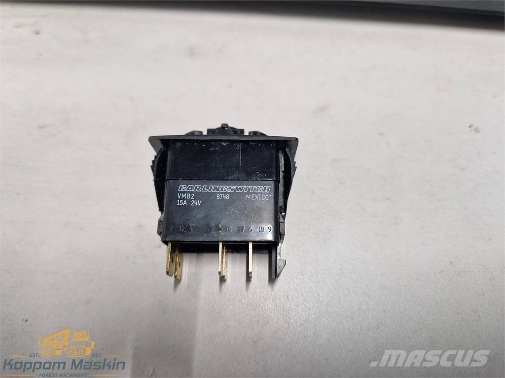 Valmet / Komatsu 5036111 Ohjaamo ja sisusta