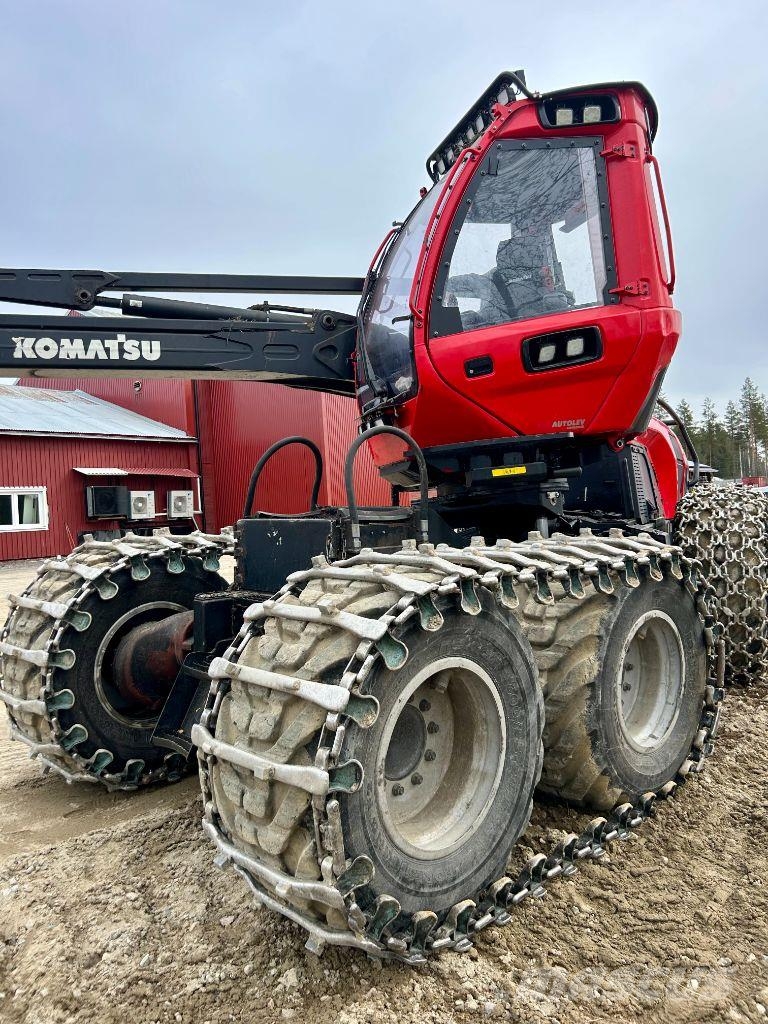 Komatsu 911 Combine forestiere