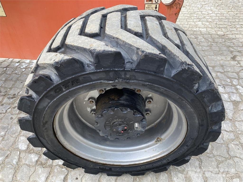 JLG 800AJ ブームリフト 屈伸型