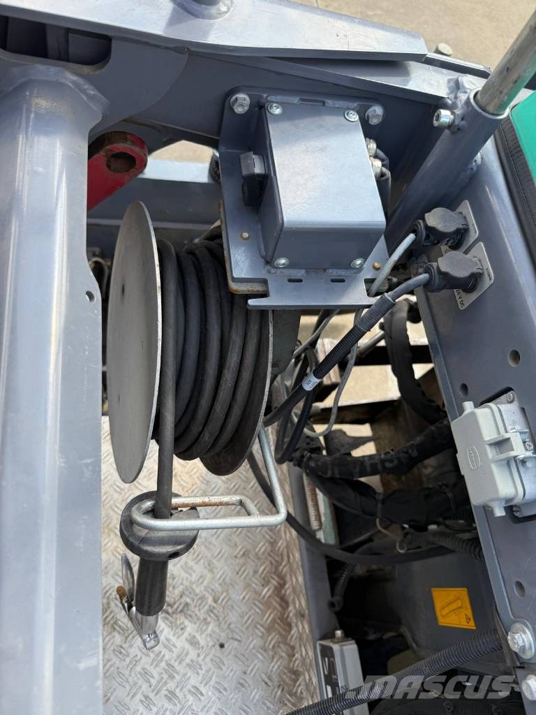 Vögele SUPER 800-3I معدات السفلتة