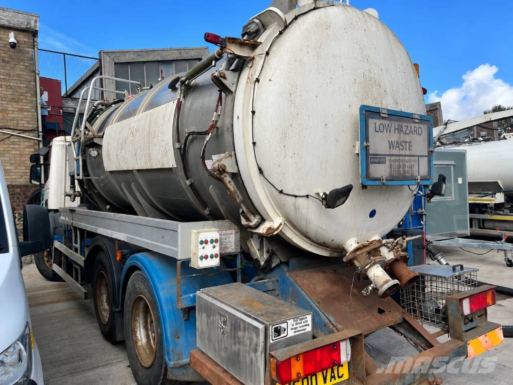 Scania P 310 Autocisterna