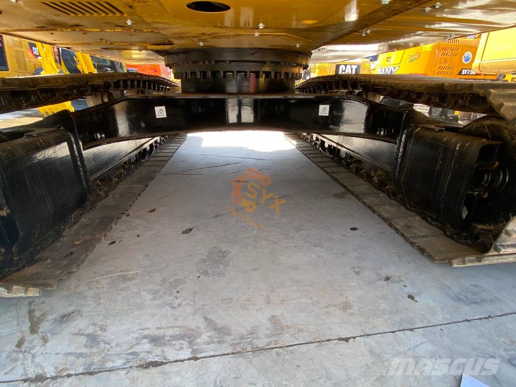 CAT 320 D2 Bageri guseničari