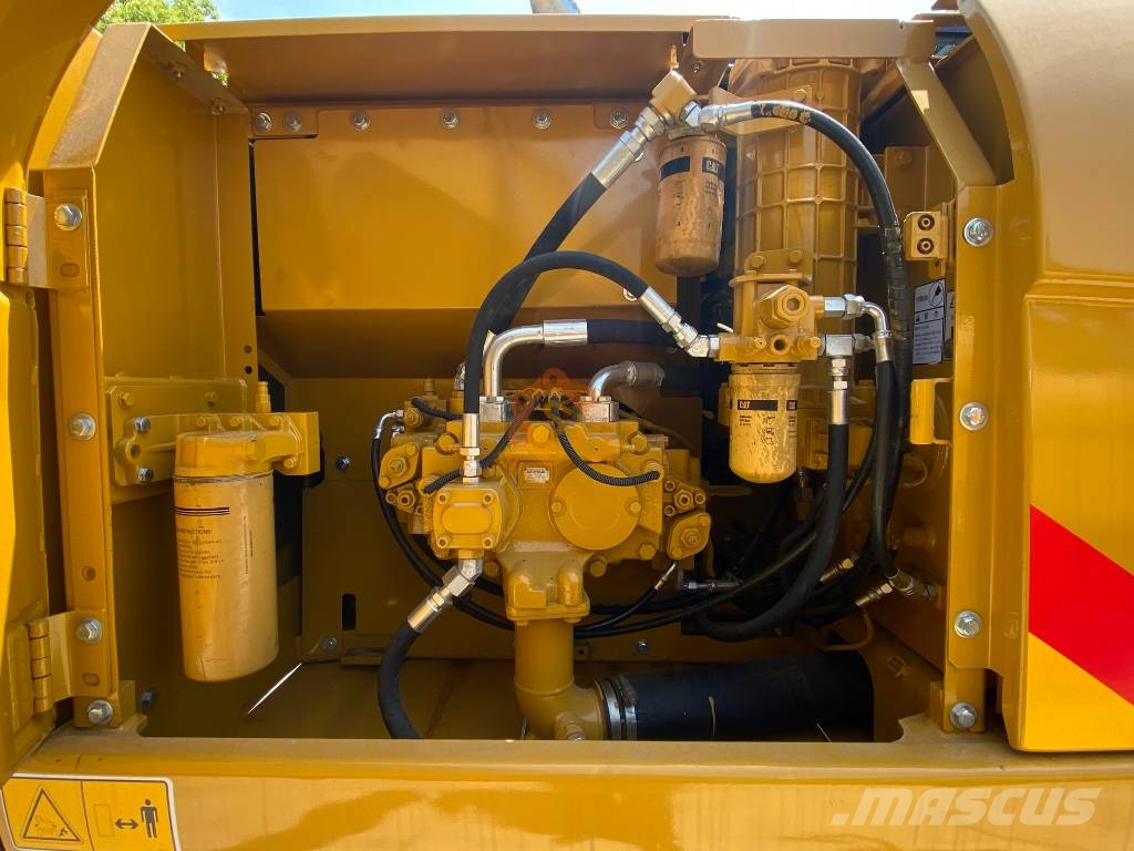 CAT 320 D2 Bageri guseničari
