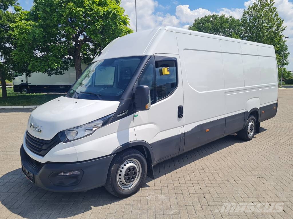 Iveco 35S16 56321 km Furgonetas /Furgón