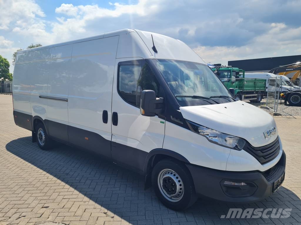 Iveco 35S16 56321 km Furgonetas /Furgón
